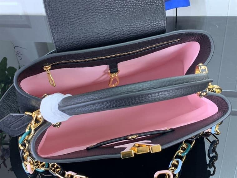 LOUIS VUITTON CAPUCINES MM BLACK – LW100