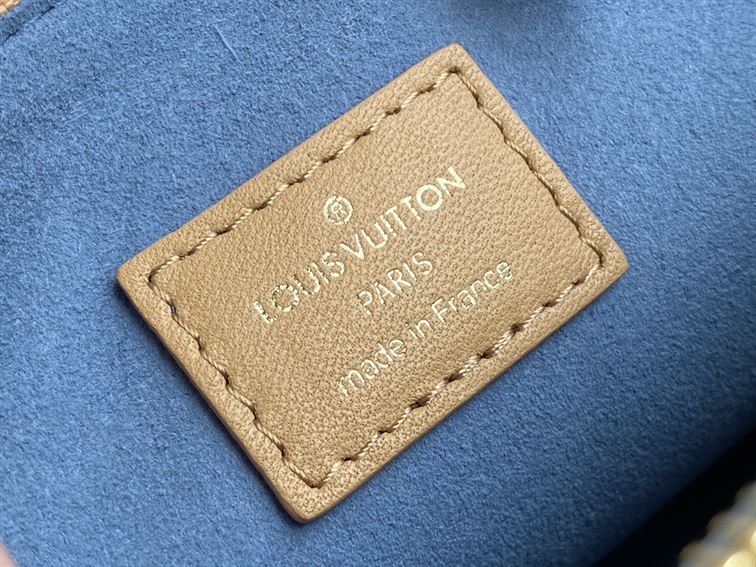 LOUIS VUITTON COUSSIN PM – LW005