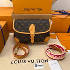 LOUIS VUITTON DIANE MONOGRAM – LW054