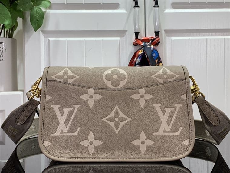 LOUIS VUITTON DIANE MONOGRAM EMPREINTE – LW114