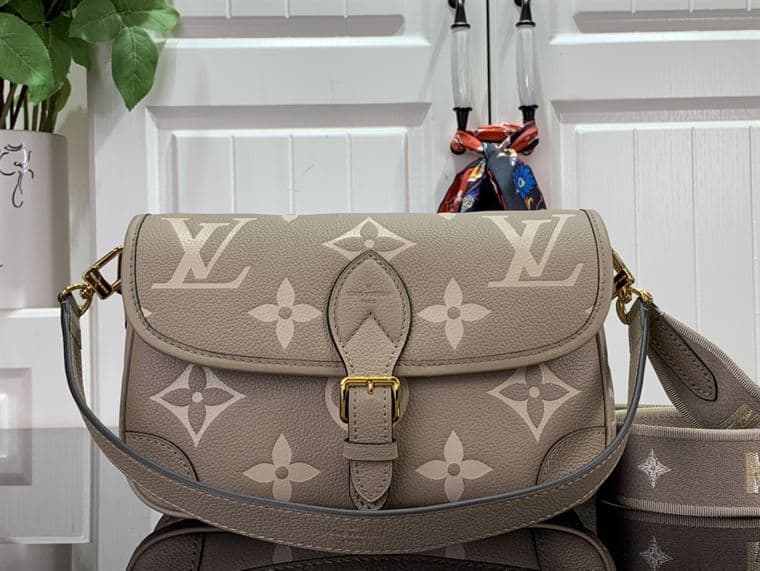 LOUIS VUITTON DIANE MONOGRAM EMPREINTE – LW114