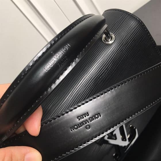 LOUIS VUITTON GRENELLE PM EPI LEATHER BLACK – LW062