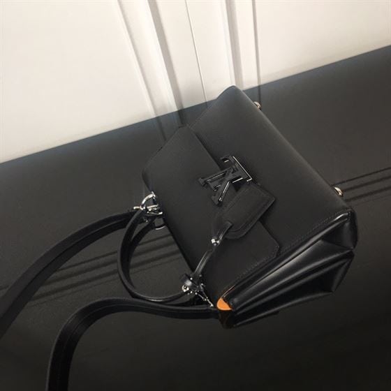 LOUIS VUITTON GRENELLE PM EPI LEATHER BLACK – LW062