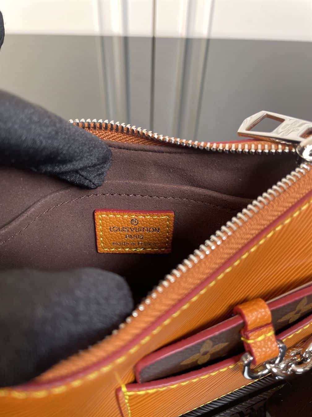 LOUIS VUITTON MARELLINI EPI LEATHER – LW056