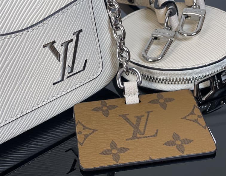 LOUIS VUITTON MARELLINI EPI LEATHER IN QUARTZ – LW057