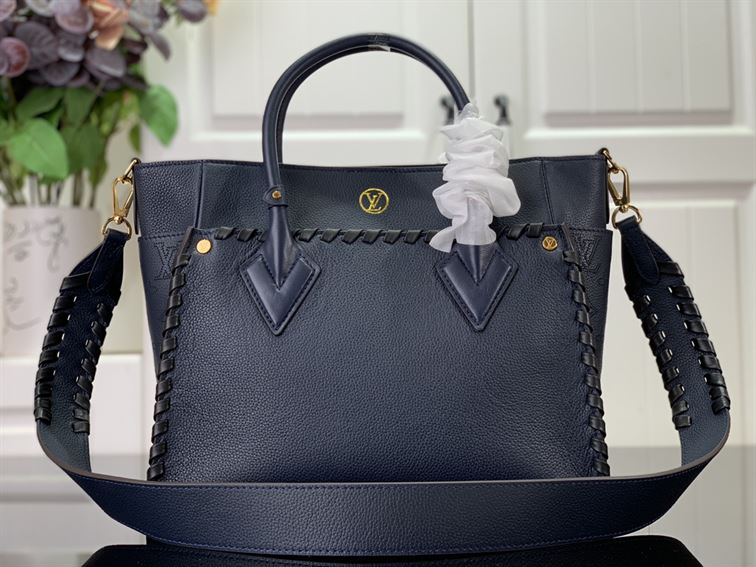 LOUIS VUITTON ON MY SIDE MM BLACK HIGH END LEATHERS – LW082