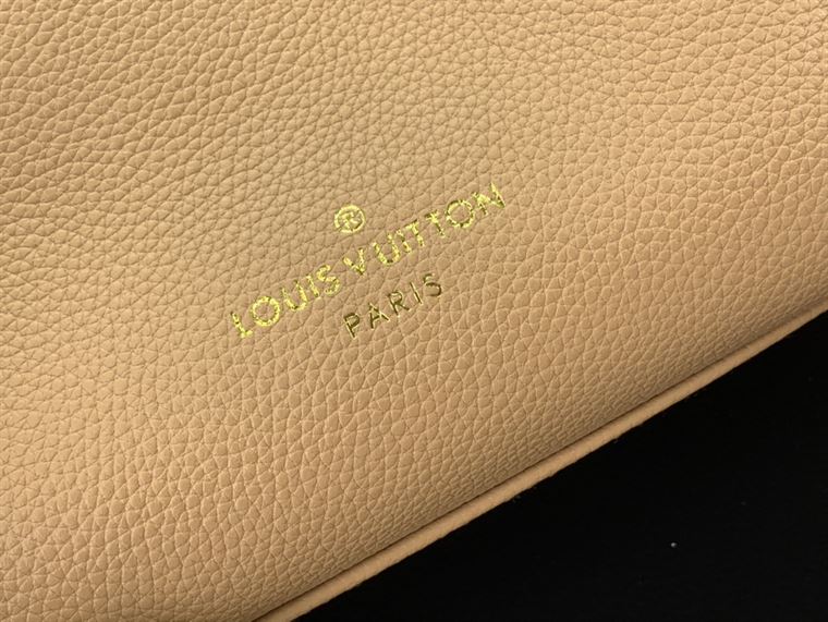 LOUIS VUITTON ON MY SIDE PM HIGH END LEATHERS – LW084
