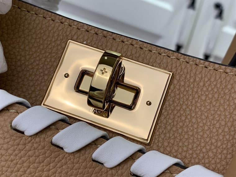 LOUIS VUITTON ON MY SIDE PM HIGH END LEATHERS – LW084