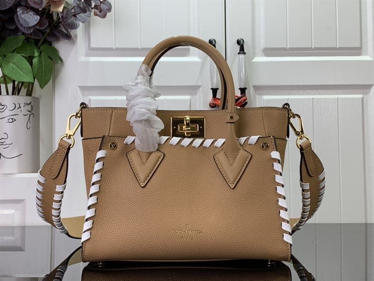 LOUIS VUITTON ON MY SIDE PM HIGH END LEATHERS – LW084
