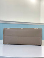 LOUIS VUITTON ONTHEGO MM BICOLOR MONOGRAM EMPREINTE – LW040