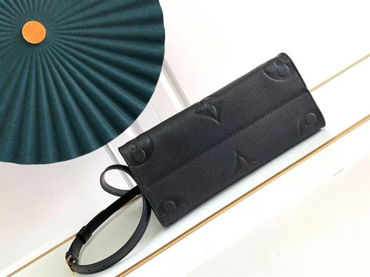 LOUIS VUITTON ONTHEGO PM BLACK MONOGRAM EMPREINTE – LW033