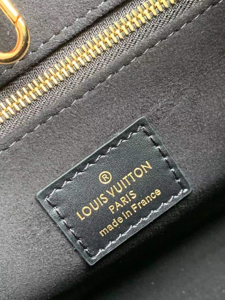 LOUIS VUITTON ONTHEGO PM BLACK MONOGRAM EMPREINTE – LW033
