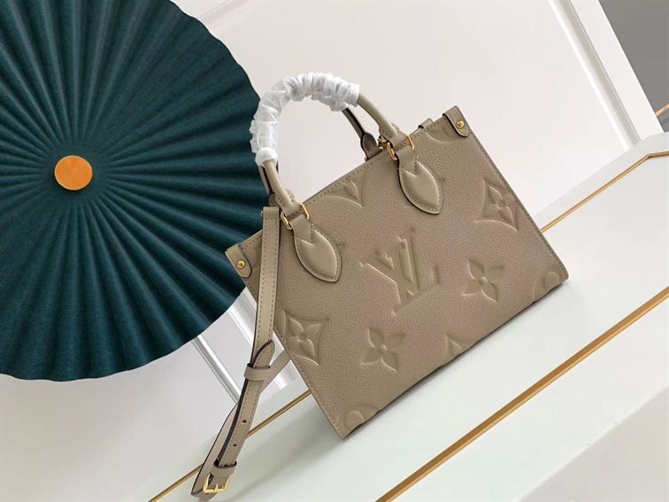 LOUIS VUITTON ONTHEGO PM MONOGRAM EMPREINTE – LW034