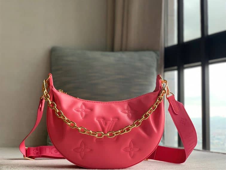 LOUIS VUITTON OVER THE MOON – LW001