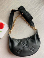 LOUIS VUITTON OVER THE MOON – LW007