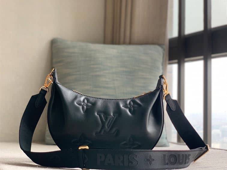 LOUIS VUITTON OVER THE MOON – LW007
