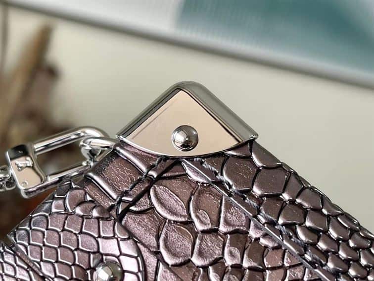LOUIS VUITTON PETITE MALLE CROCODILIEN MAT – LW067