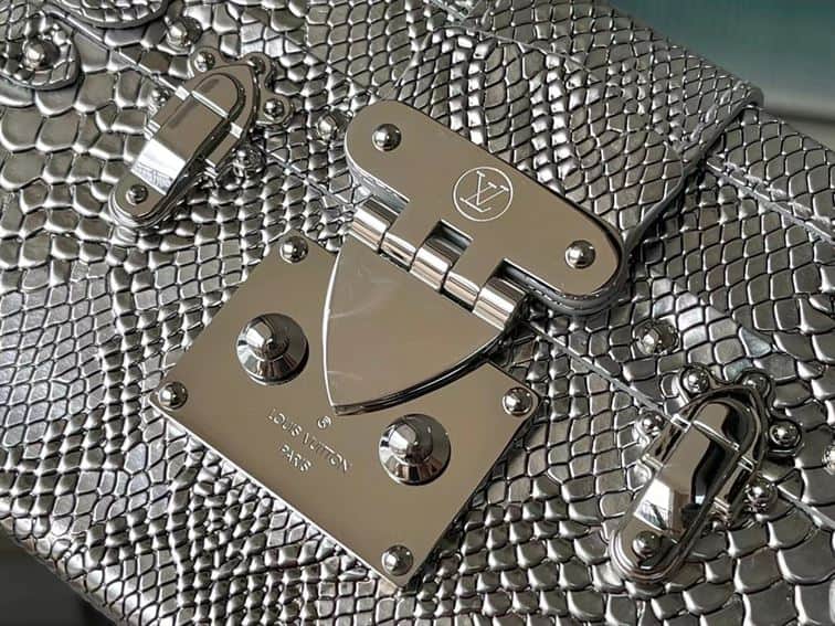 LOUIS VUITTON PETITE MALLE CROCODILIEN MAT – LW068