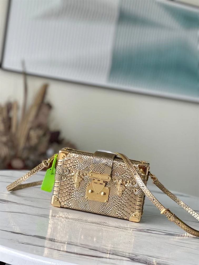 LOUIS VUITTON PETITE MALLE CROCODILIEN MAT – LW069