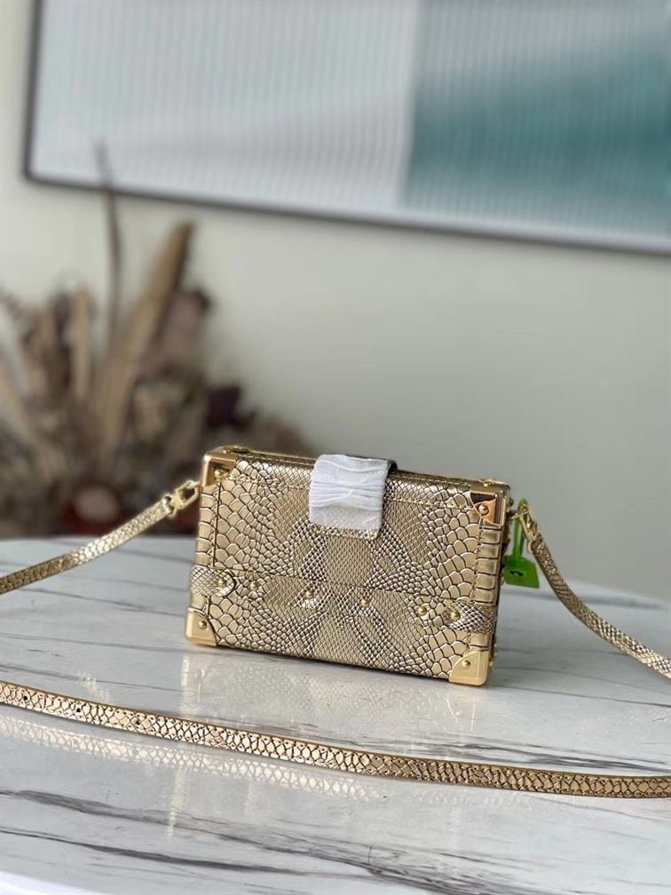 LOUIS VUITTON PETITE MALLE CROCODILIEN MAT – LW069