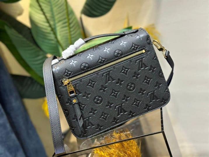 LOUIS VUITTON POCHETTE METIS MONOGRAM EMPREINTE – LW023