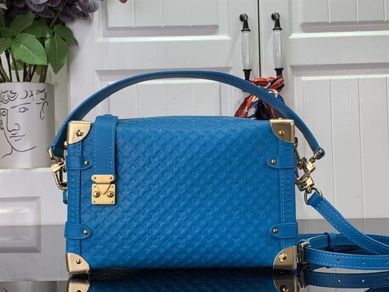 LOUIS VUITTON SIDE TRUNK Blue – LW089