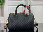LOUIS VUITTON SPEEDY BANDOULIERE 20 – LW090