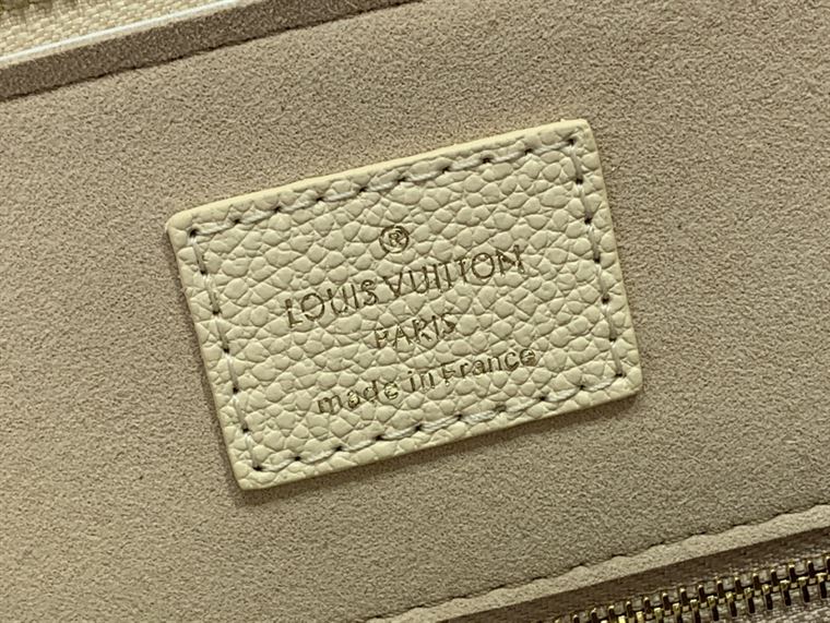 LOUIS VUITTON SPEEDY BANDOULIERE 25 MONOGRAM EMPREINTE LEATHER – LW126