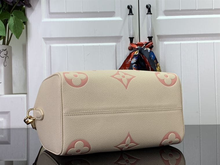 LOUIS VUITTON SPEEDY BANDOULIERE 25 MONOGRAM EMPREINTE LEATHER – LW126
