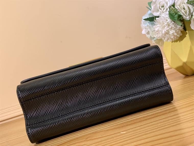 LOUIS VUITTON TWIST MM EPI LEATHER – LW026
