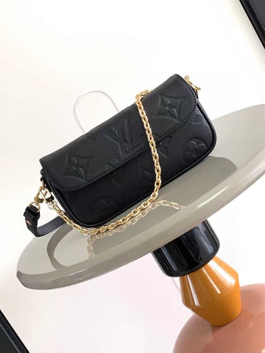 LOUIS VUITTON WALLET ON CHAIN IVY MONOGRAM EMPREINTE LEATHER – LW036