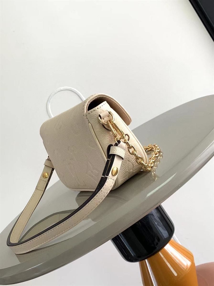LOUIS VUITTON WALLET ON CHAIN IVY MONOGRAM EMPREINTE LEATHER – LW037
