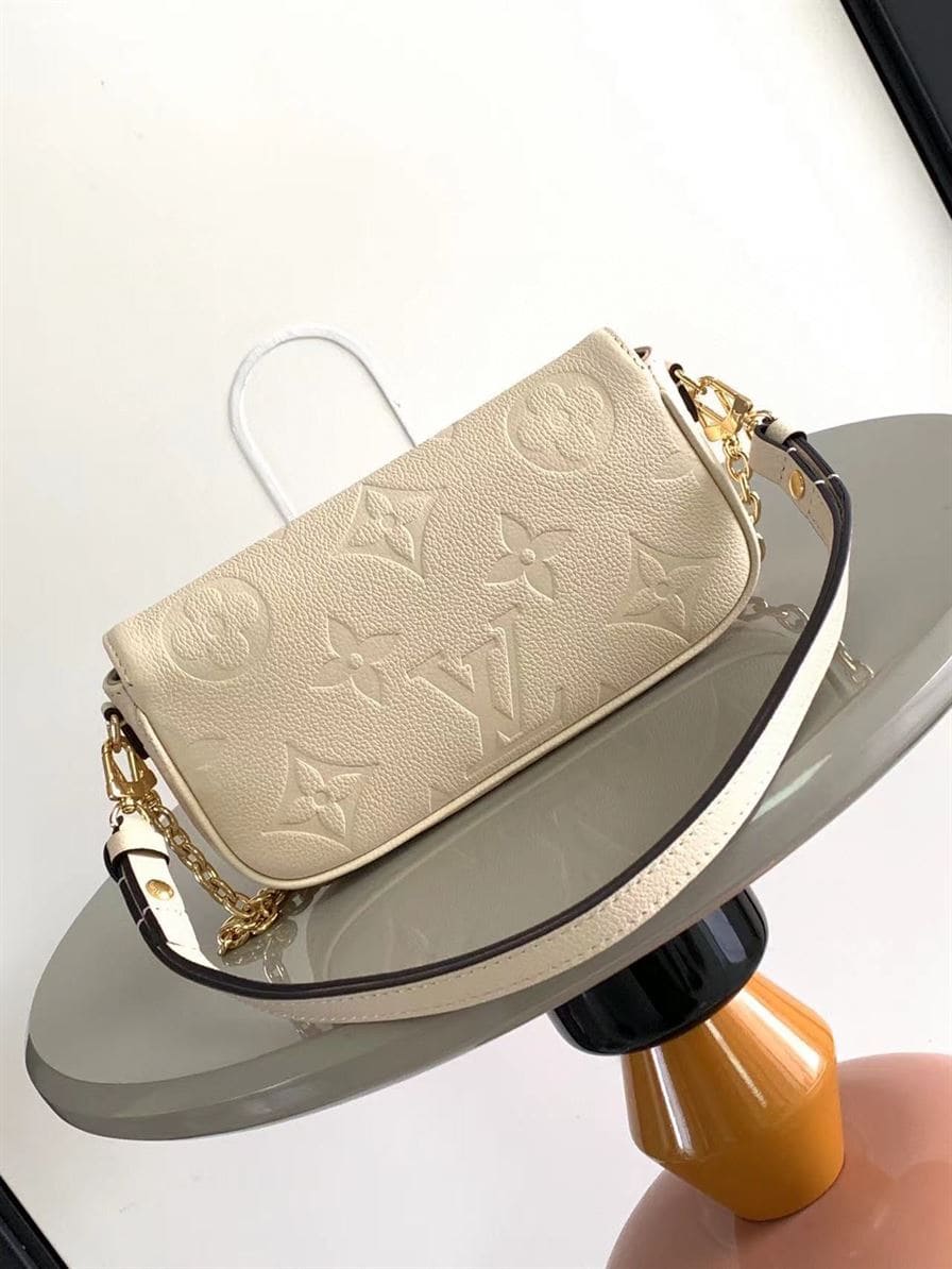 LOUIS VUITTON WALLET ON CHAIN IVY MONOGRAM EMPREINTE LEATHER – LW037