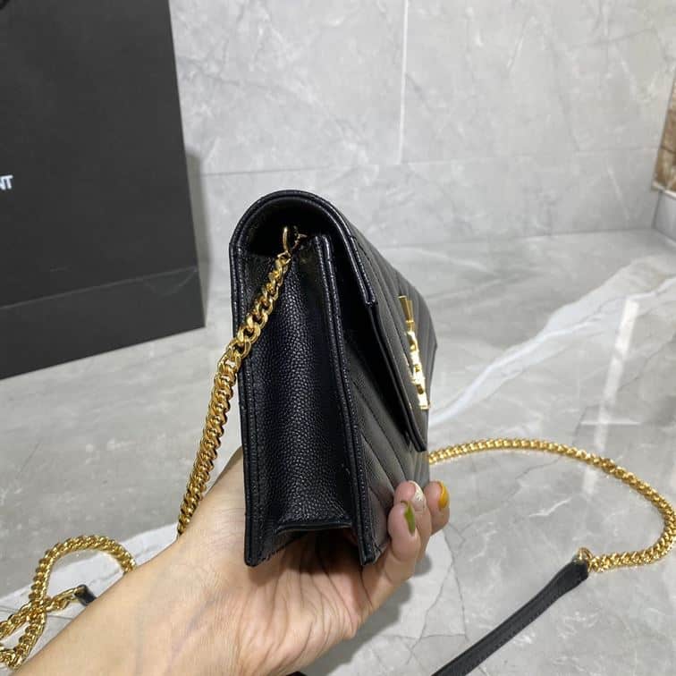 YSL CASSANDRE MATELASSÉ CHAIN WALLET IN GRAIN DE POUDRE EMBOSSED LEATHER – YB033