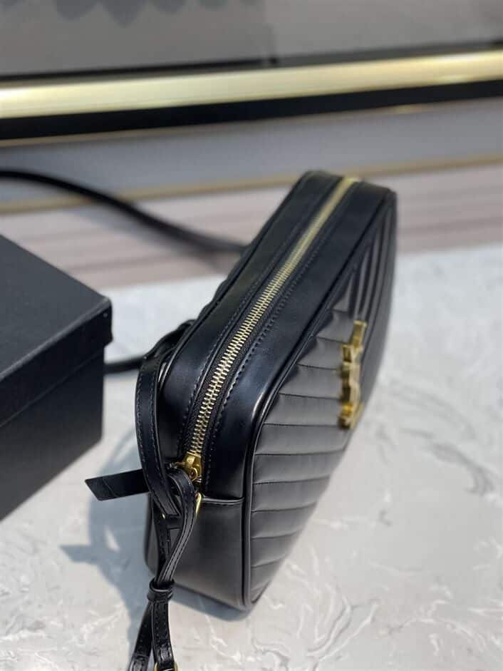 YSL LOU CAMERA BAG IN QUILTED LEATHER – YB050